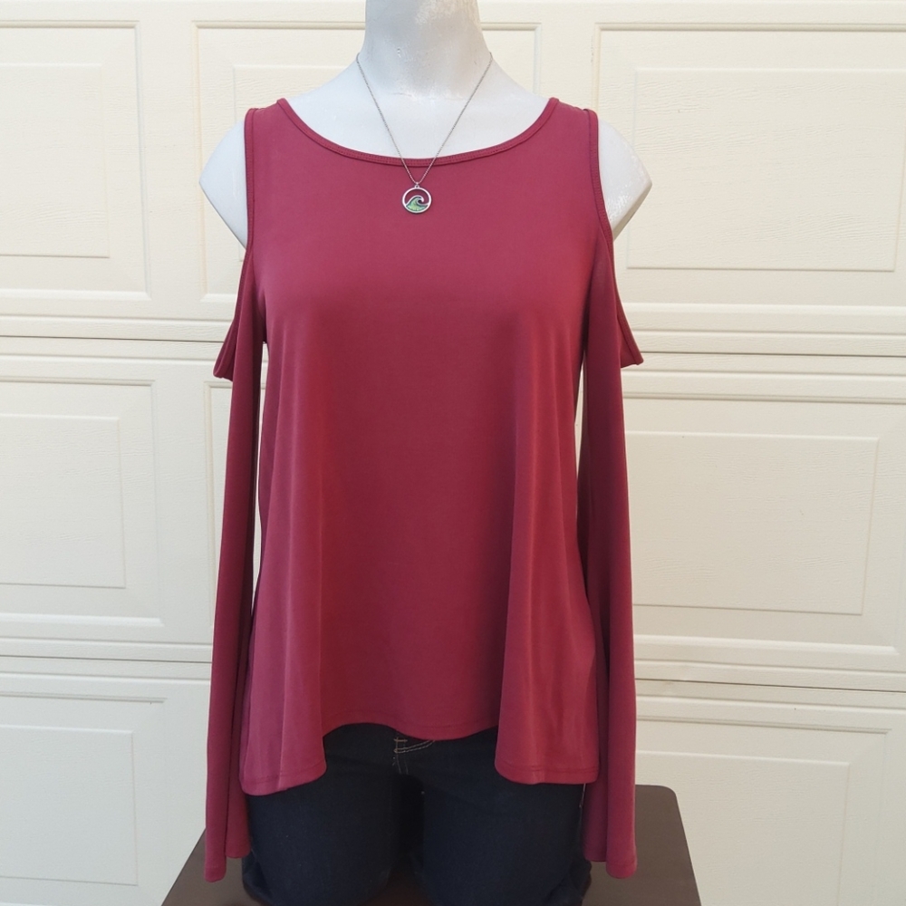HOLLISTER blouse
